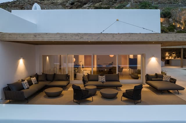 Argento Villa 2