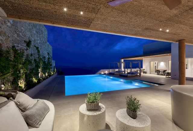 Argento Villa 7