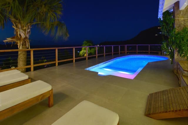 SR Villa 2