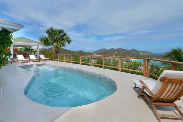 SR Villa 6