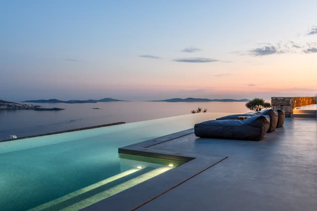 Lighthouse Villa 2