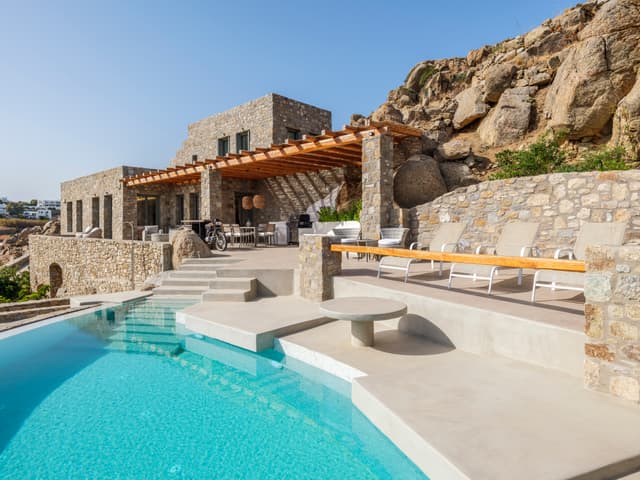 Pera Villa