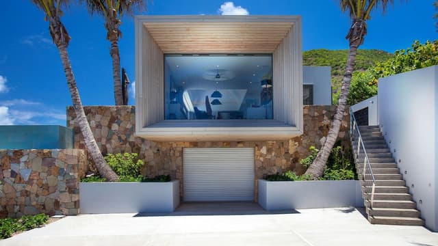R&M Villa 6