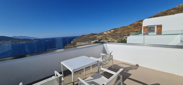 Straus Villa 2
