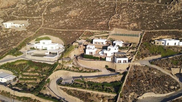 Straus Villa 3