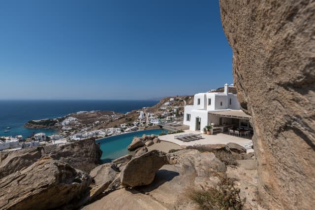 The Rock Villa 3
