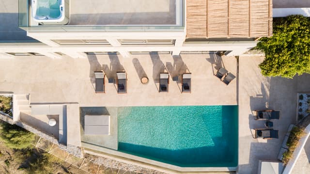Waterfall Villa 4