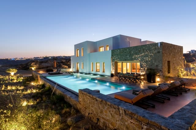 Wolf Villa