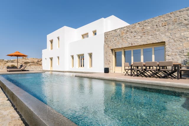 Wolf Villa 3