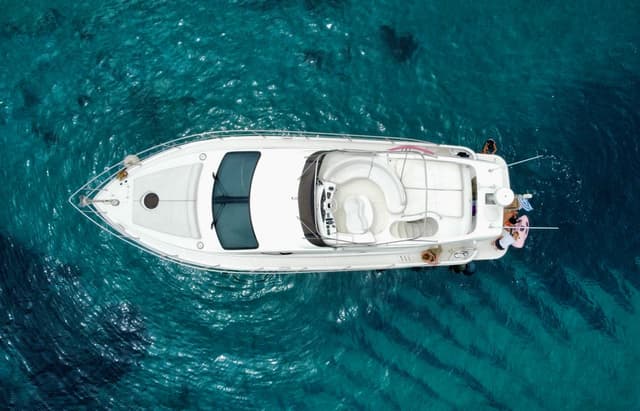 Azimut 43 7