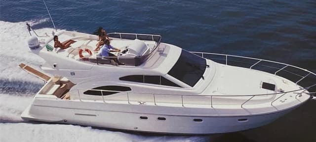 Ferretti 48
