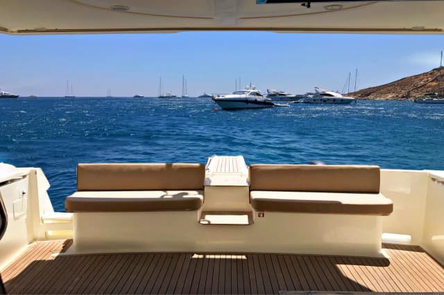 Ferretti 48 5