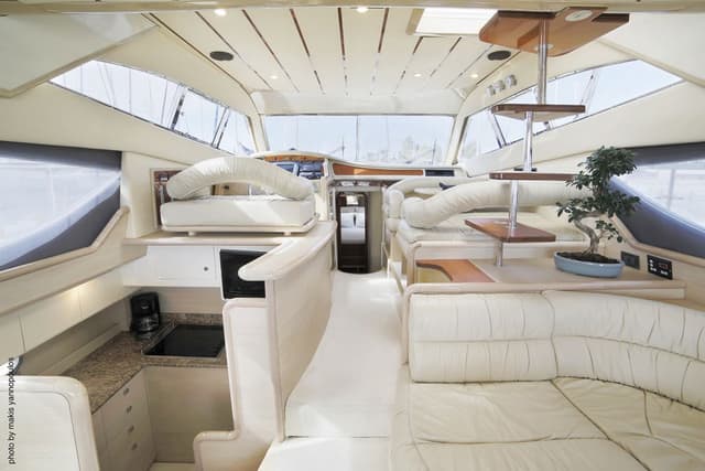 Ferretti 53 4