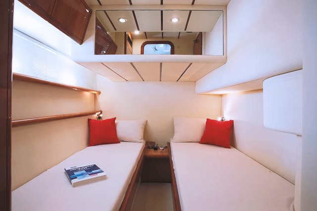 Ferretti 53 7
