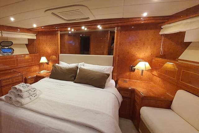 Mangusta 72 6