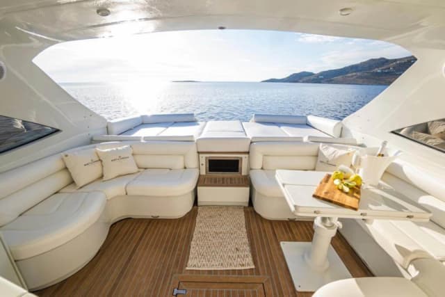 Pershing 54 2