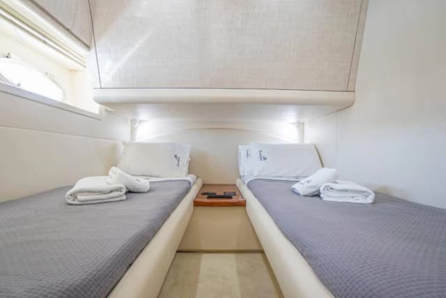 Pershing 54 7