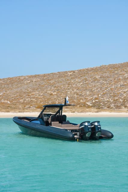 Technohull Explorer 40 6